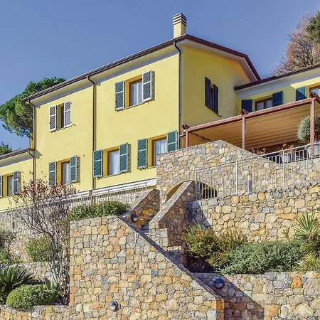 Σπίτι διακοπών Six-bedroom Holiday In La Spezia Biassa